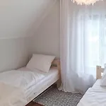 4 Bedroom Beautiful In * Zalewo