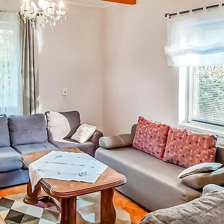 Dom wakacyjny 4 Bedroom Pet Friendly In