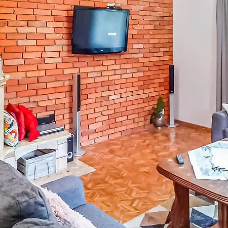 4 Bedroom Beautiful In * Zalewo