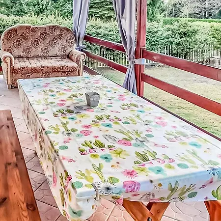 Feriehus 4 Bedroom Pet Friendly In