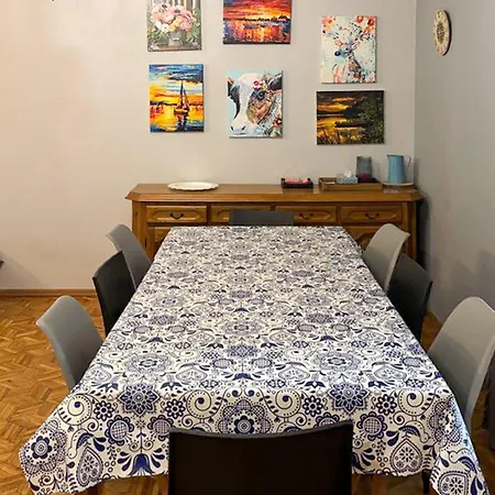 4 Bedroom Beautiful In *